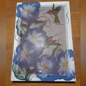 EUC Handpainted Floral & Hummingbird Pattern Screen Earring Holder